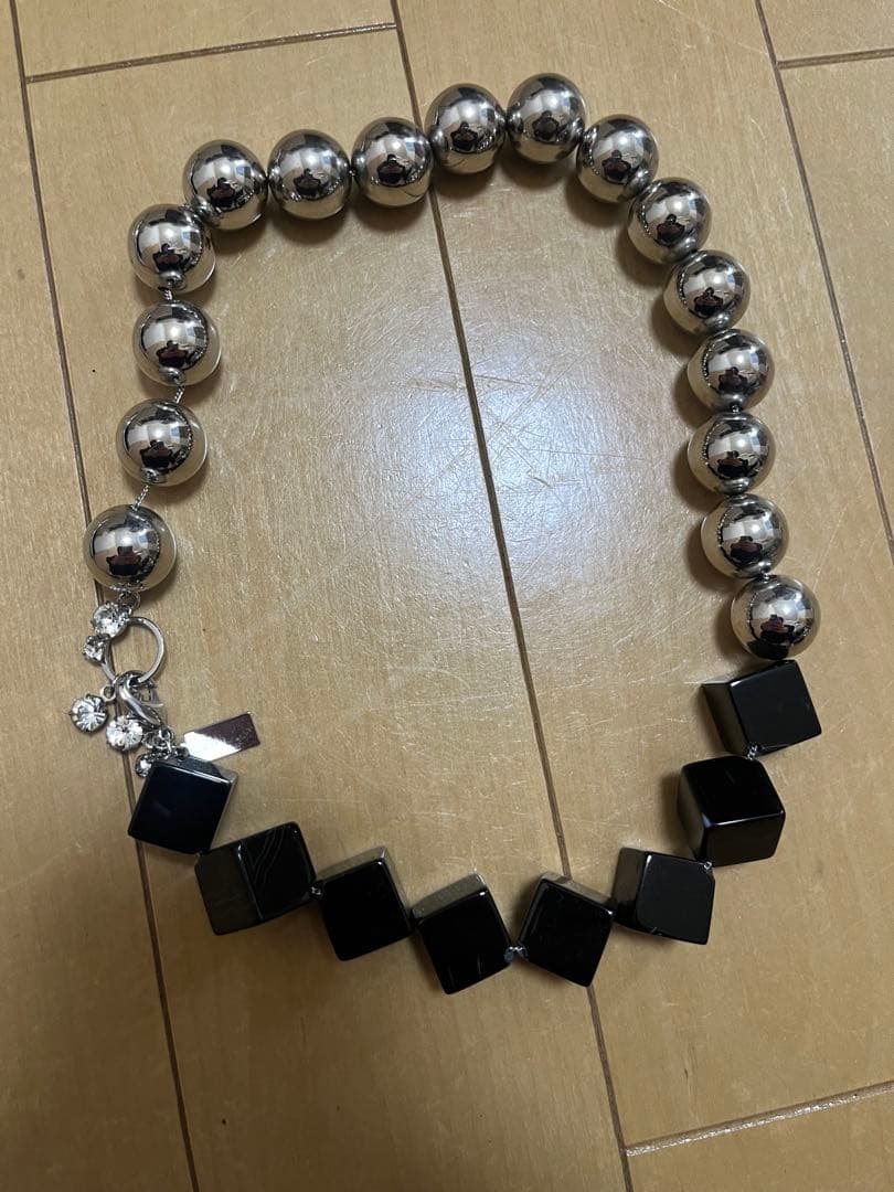 petite robe noire ネックレス シルバー＆ブラック