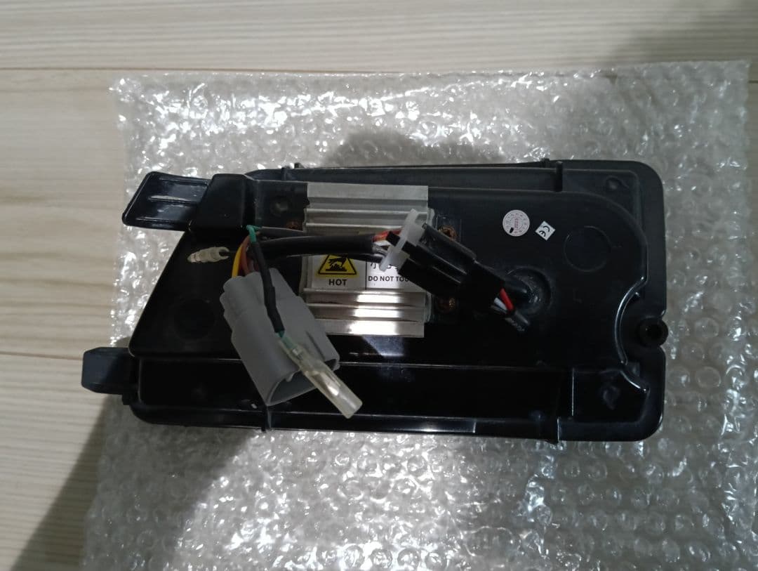 LEDテールランプ スモークレンズ