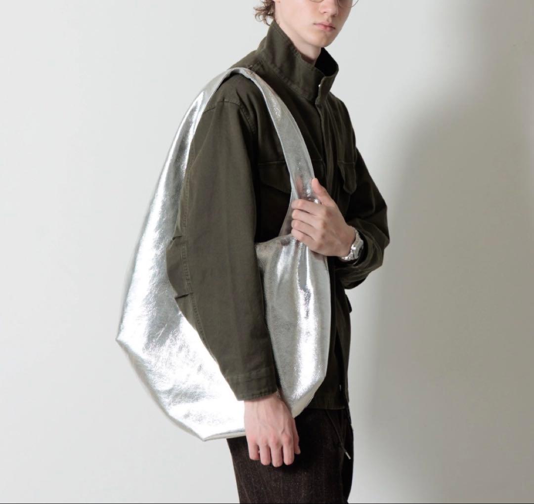 MBハイエンドレザー ミニマルワンショルダーバッグ　シルバー