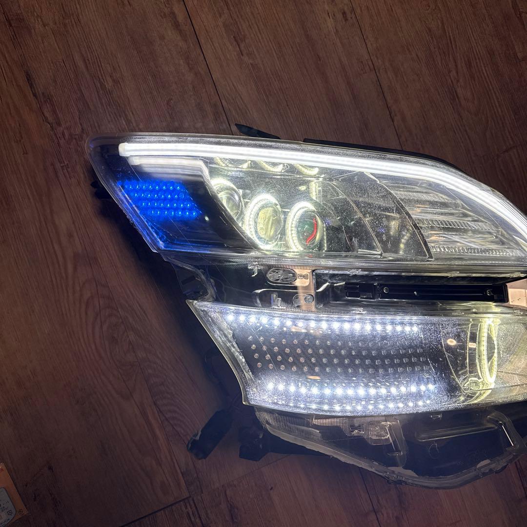 送料込み　20 ヴェルファイア ヘッドライト カスタム　運転席側