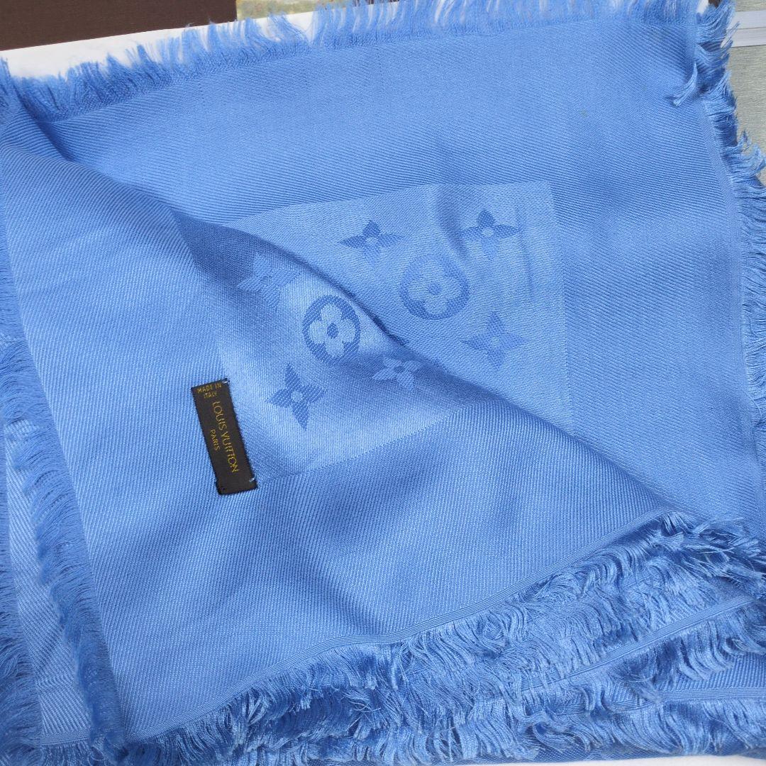 LOUIS VUITTON ライトブルーストール