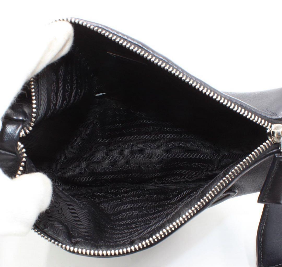 Q2455 美品 プラダ GRACE LUX トライアングルショルダーバッグ