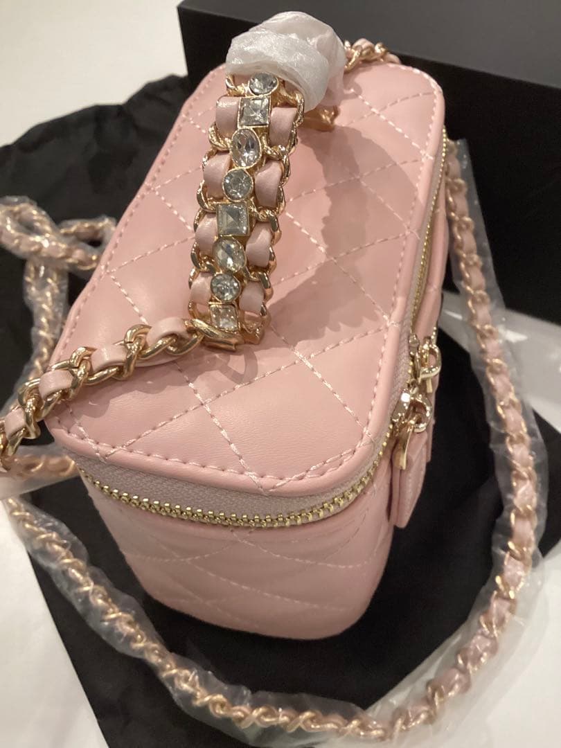 広夢　お取り置き　シャネル　ラインストーンハンドルバニティピンクノベルティ