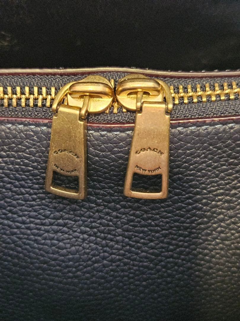 COACH　コーチ　ハドリーホーボー