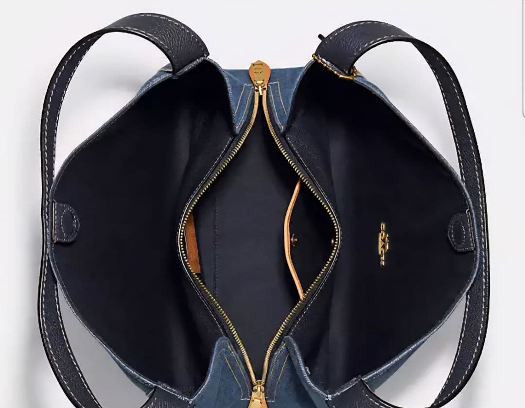 COACH　コーチ　ハドリーホーボー