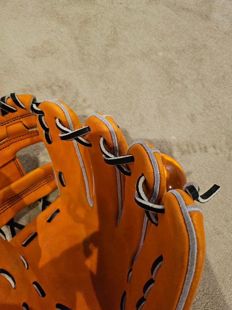 極美品　定価55000円　アレグリア　内野　グローブ　型付け済み