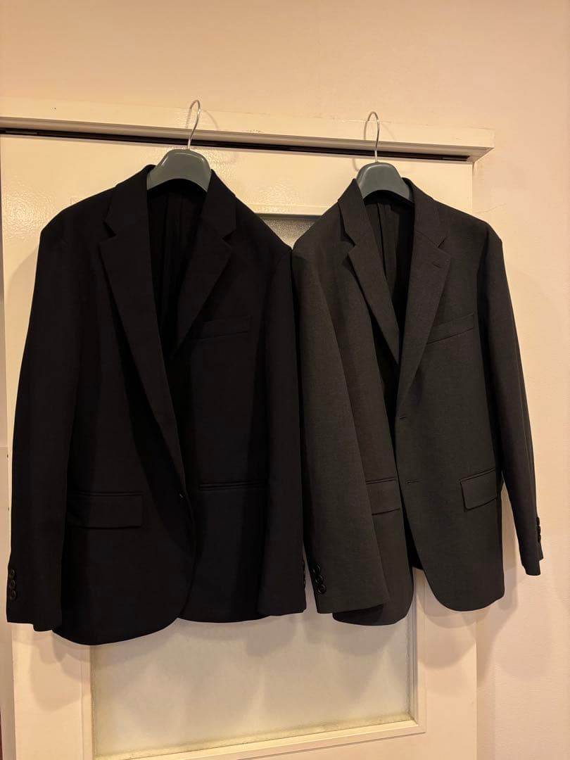 【美品】ユニクロ感動ジャケットとパンツ　色違い2セット（ネイビーとグレー）