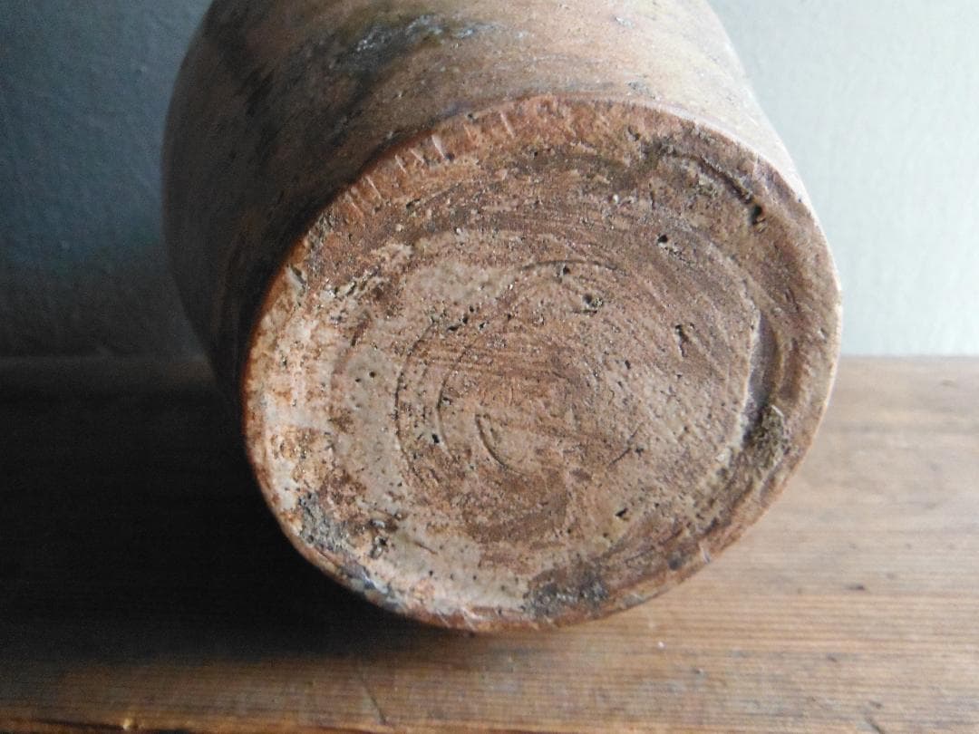 パリスマ・ひげ徳利　陶器の顔彫刻ボトル