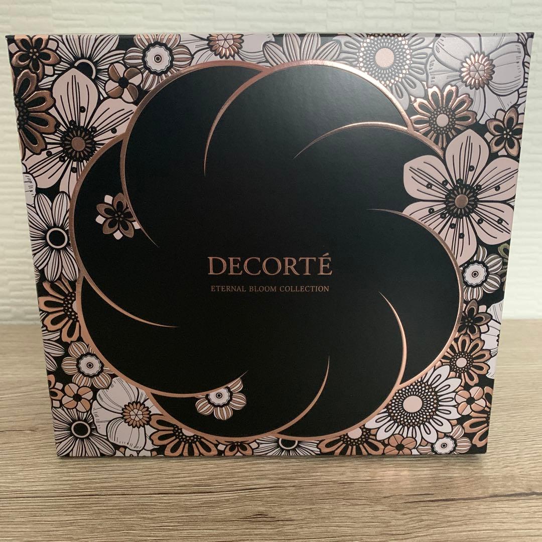 DECORTE エターナルブルームコレクション　クリスマスコフレ 2025