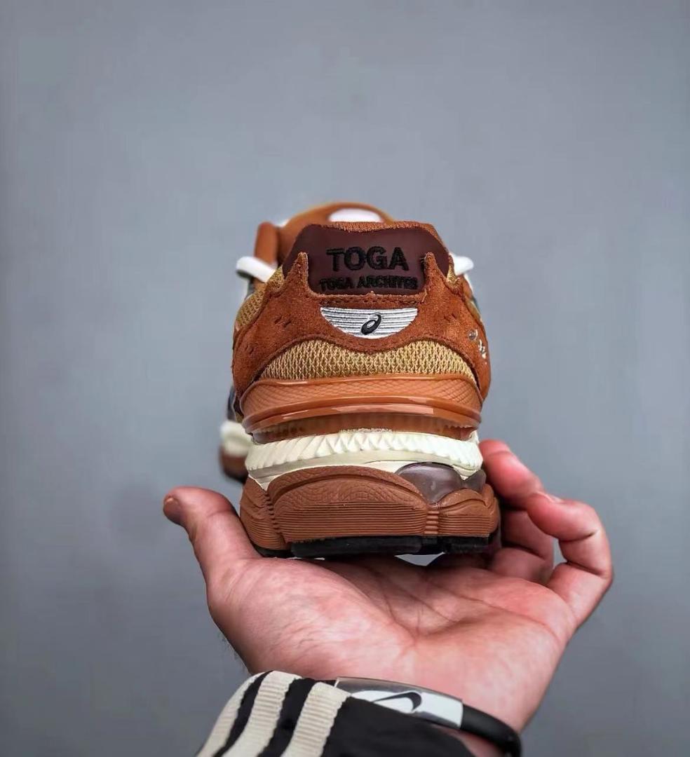 ASICS×TOGA スニーカー 24cm ブラウン