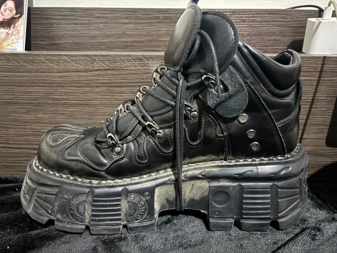 値下げ中‼️NEWROCK風ブーツ