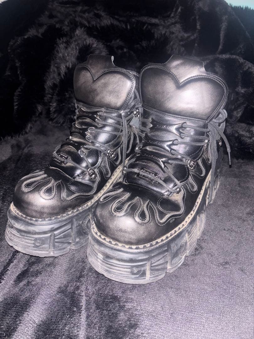 値下げ中‼️NEWROCK風ブーツ