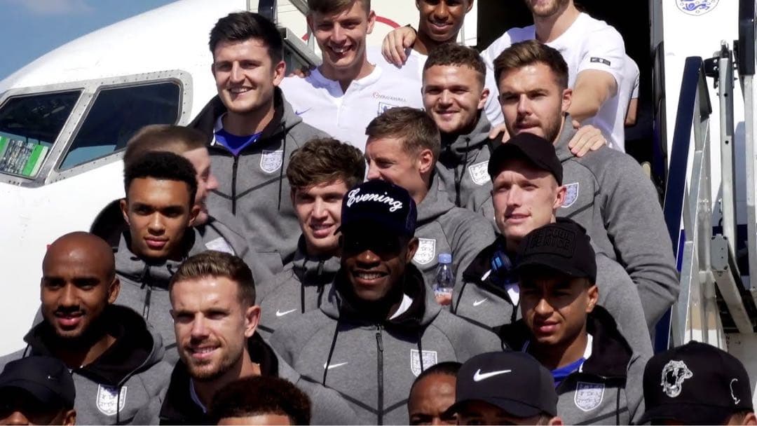 Nike 2018 イングランド代表 テックフリース ジャケット