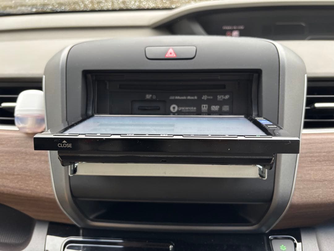 Gathers VXM-195VFi カーナビ