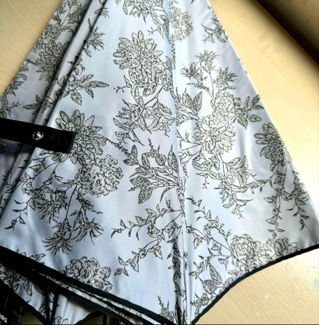 新品★サンドレス　晴雨兼用パラソル　日傘　1級遮光　遮熱　ワンタッチ　ボタニカル