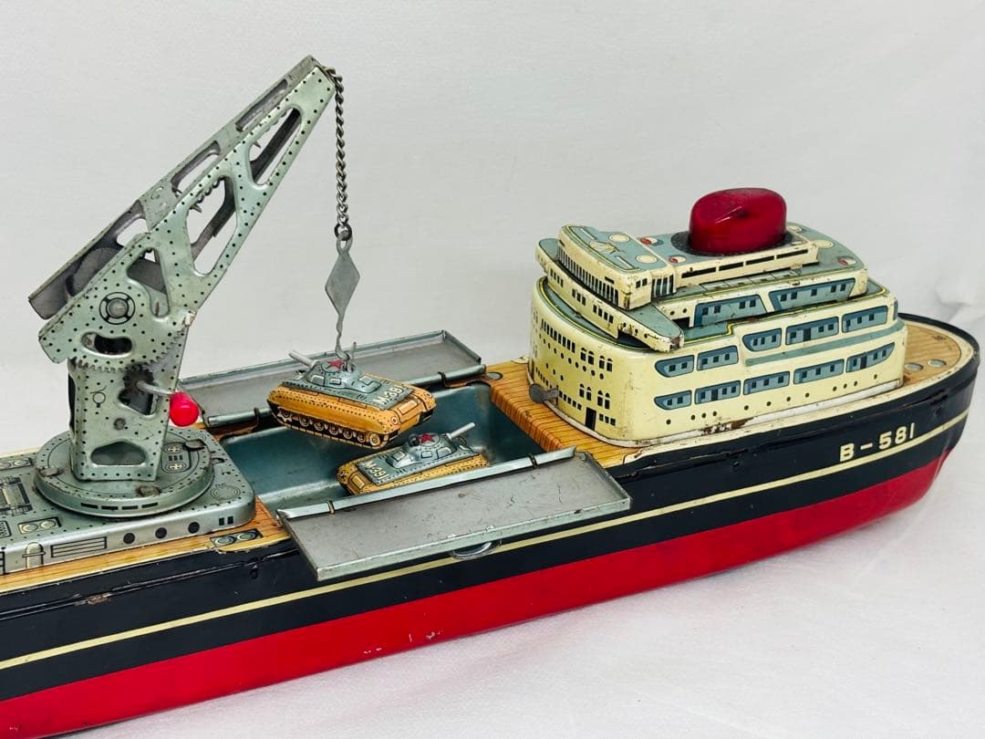 モ*ガ様 萬代屋バンダイ当時物ブリキSS SILVERMARINER軍用輸送船1