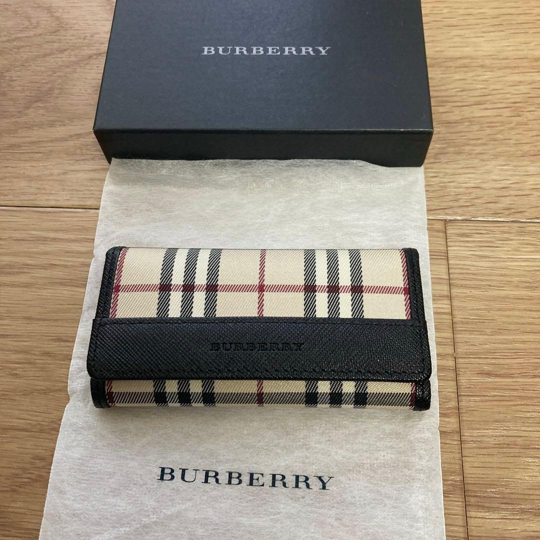 未使用品 箱付き　バーバリー 5連キーケース ベージュ
