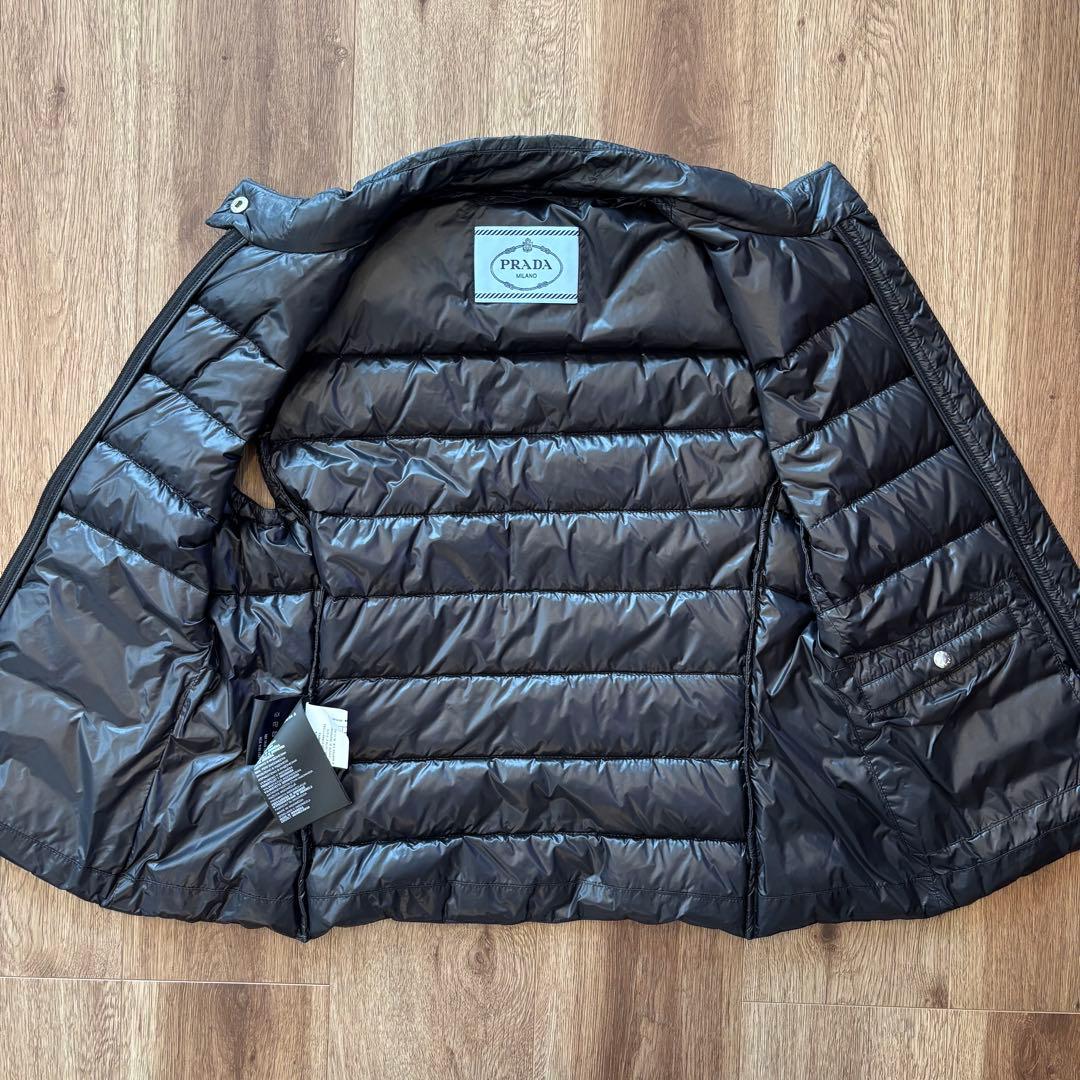 PRADA ダウンベスト