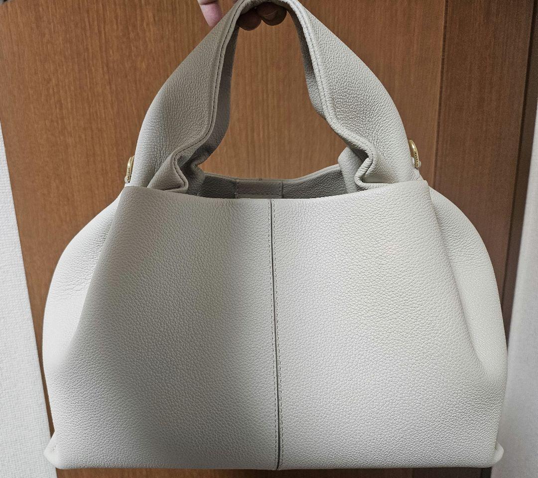 専用【メルカリ便送料込】ポレーヌ　ヌメロヌフ 白 ホワイト