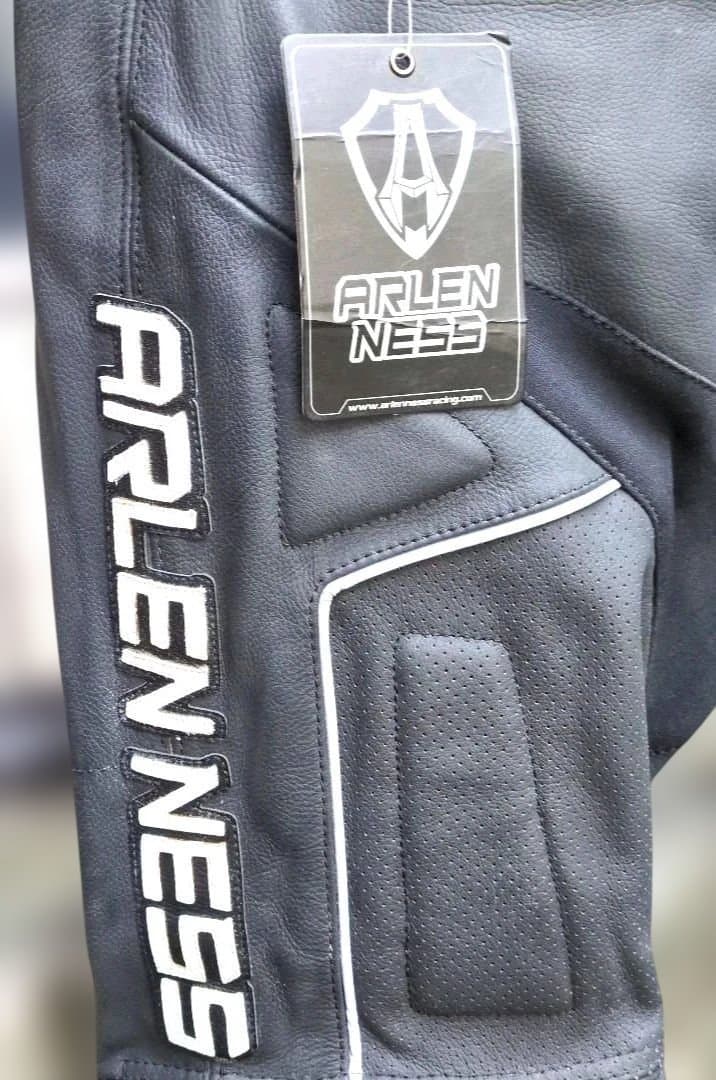 ARLEN NESS 　レザーパンツ 　ブラック
