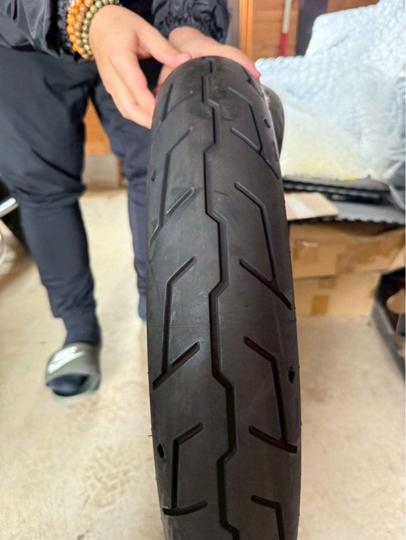 ハーレーダビッドソン　純正タイヤ・ホイール