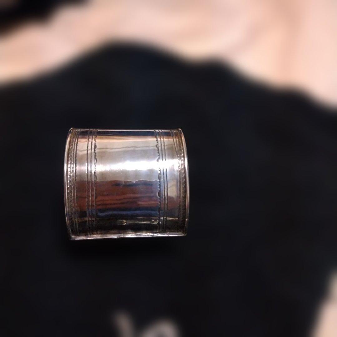トゥアレグ族 シルバーバングル