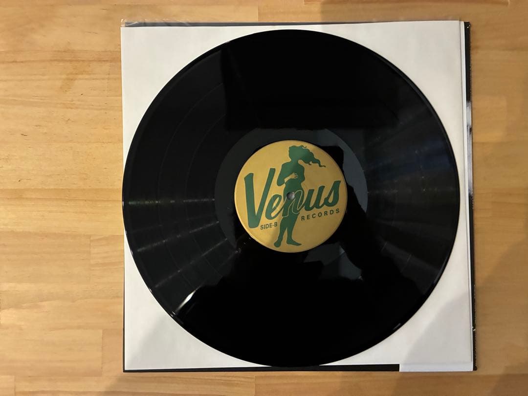 ROMANTIC JAZZ TRIO / SO IN LOVE LPレコード