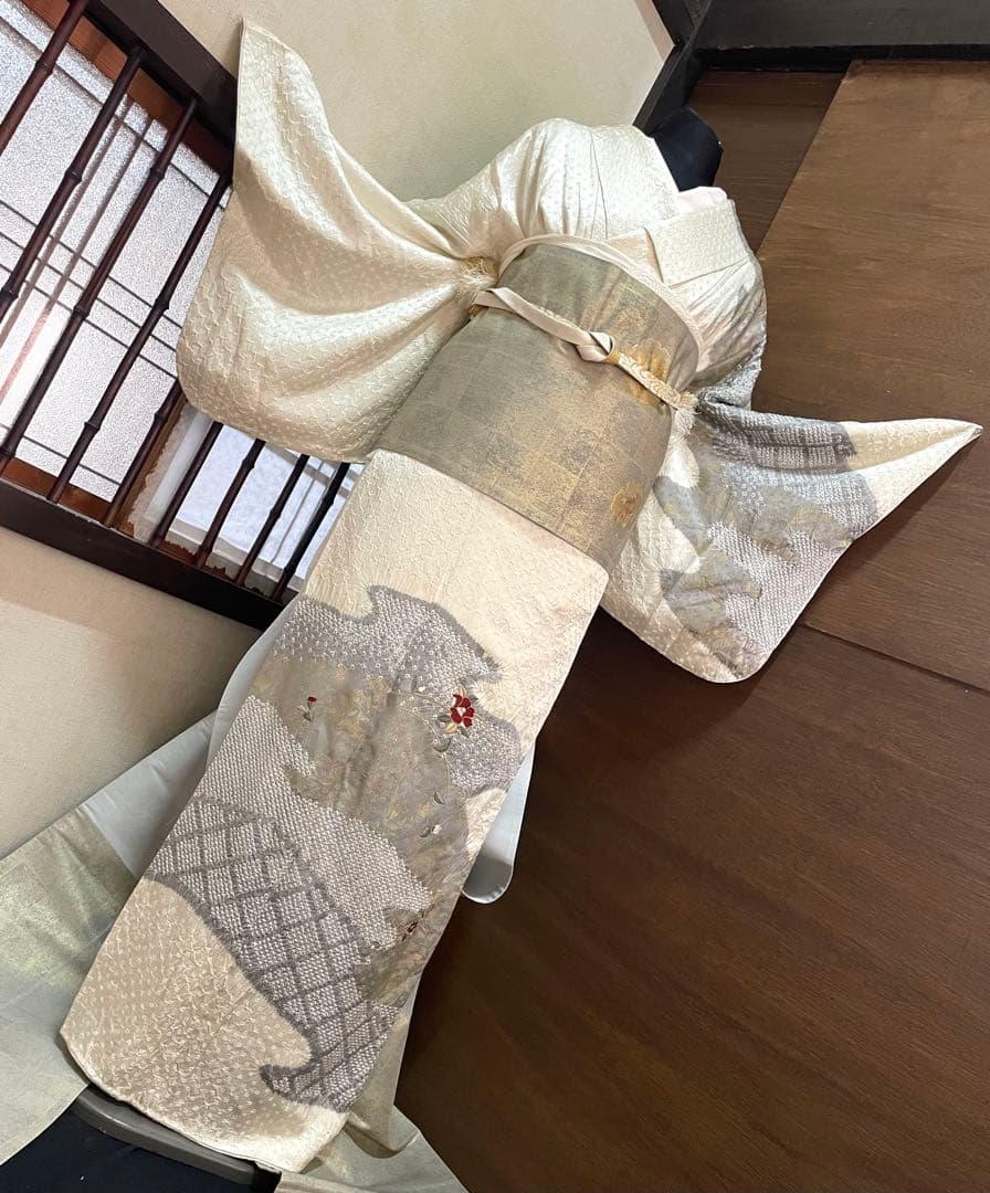 訪問着フルセット5点サイズM〜Ｌ　総絞り金駒刺繍　刺繍雪輪草花文金銀彩引箔正絹