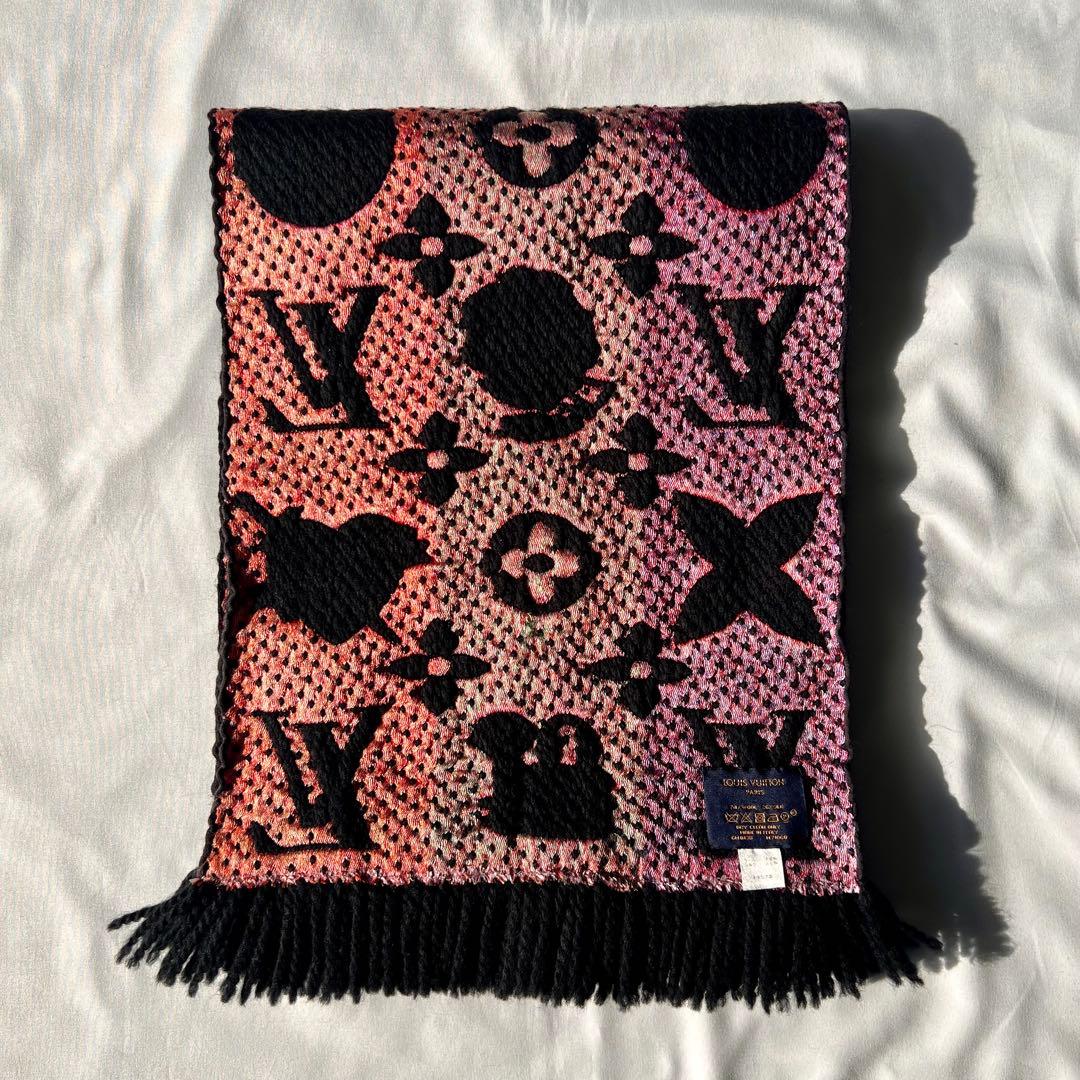 最終お値下げ　希少　新品未使用　ルイ・ヴィトン　マフラー　エシャルプ　ロゴマニア