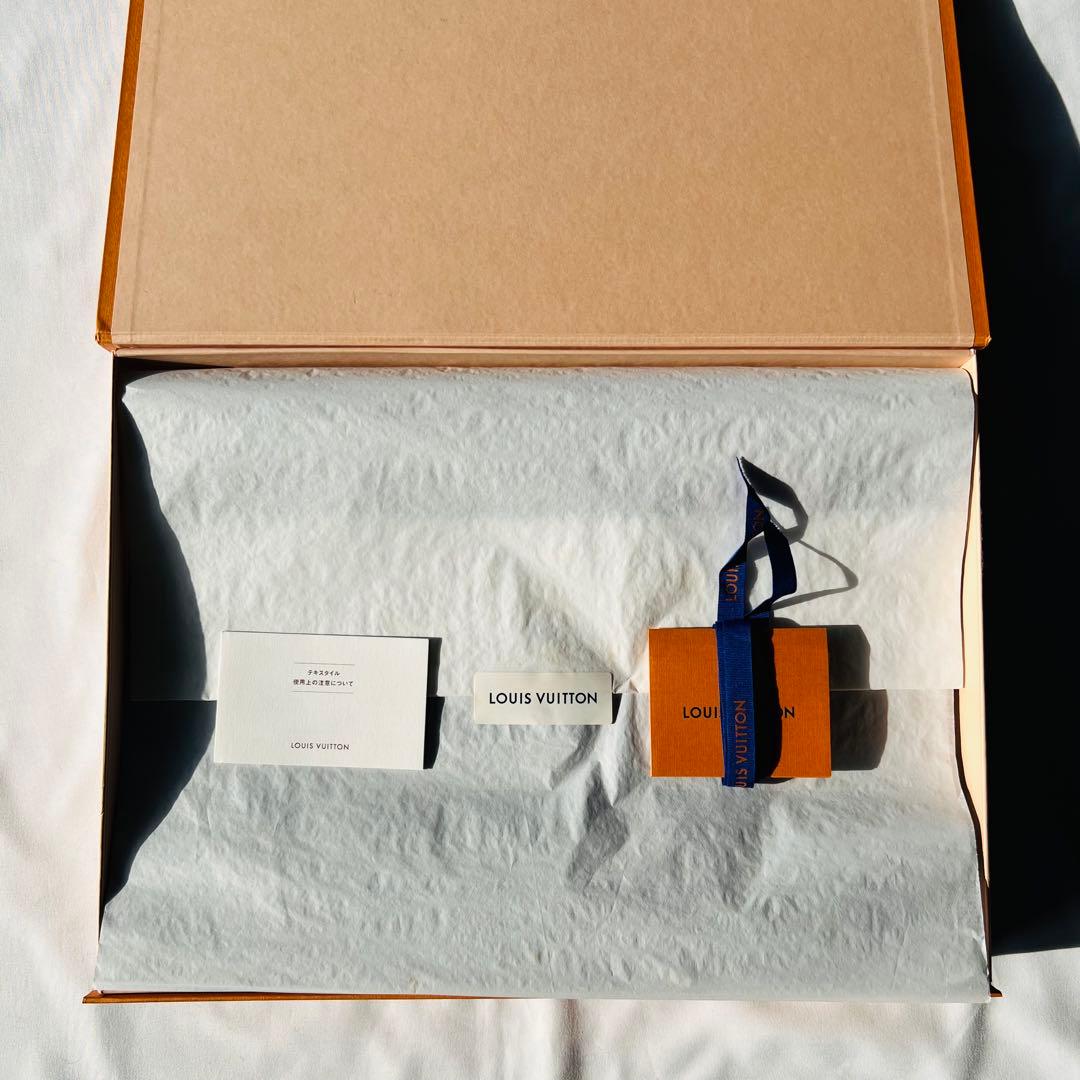 最終お値下げ　希少　新品未使用　ルイ・ヴィトン　マフラー　エシャルプ　ロゴマニア