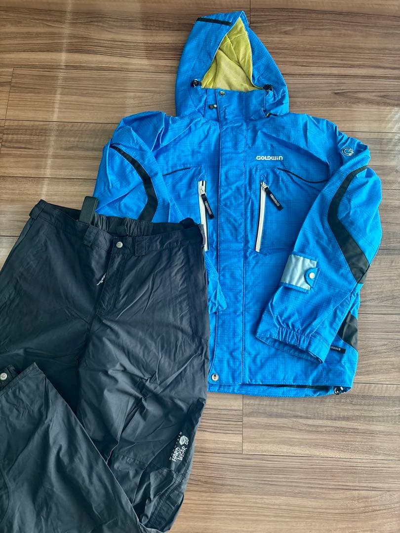【美品】GOLDWIN・MOUNTAINHARDWEARスノーウェア Lサイズ