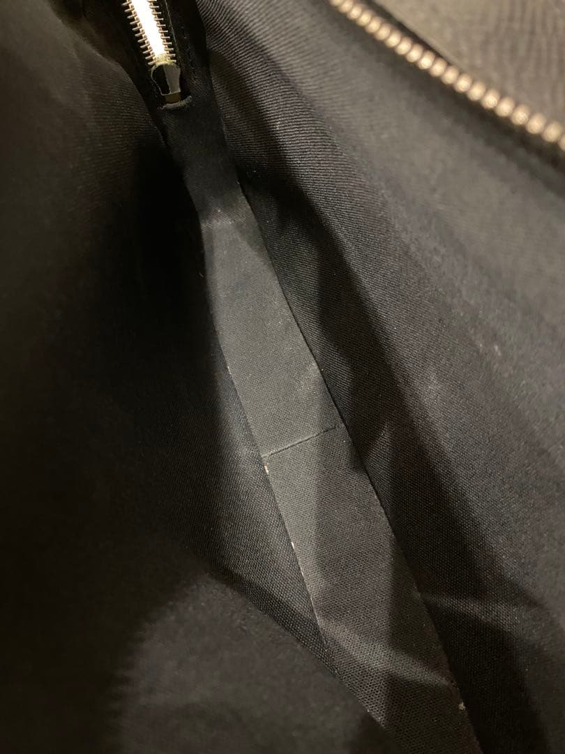 LOUIS VUITTON ルイ ヴィトン タイガ パヴェル セカンドバッグ　黒