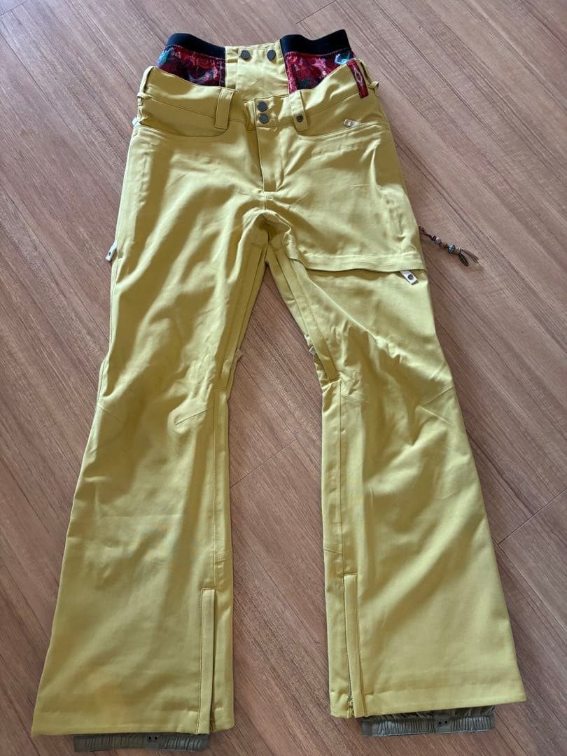 BURTON スノーボードウェア 女性用 上下セット