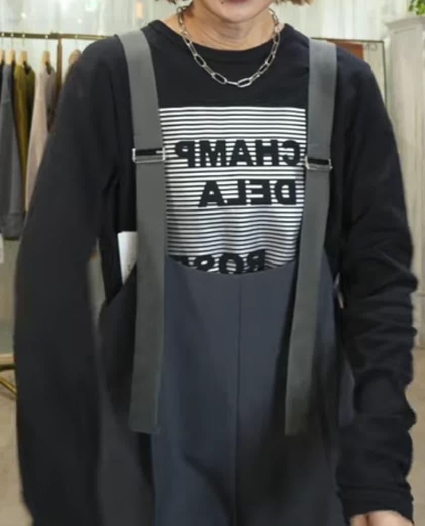 お値下げしました‼️シャンドゥラローズ×シアン バックギャザーロゴT