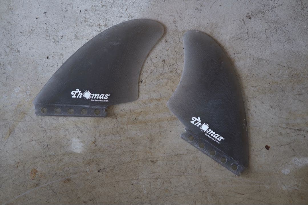 トーマスサーフボード　キールフィン
