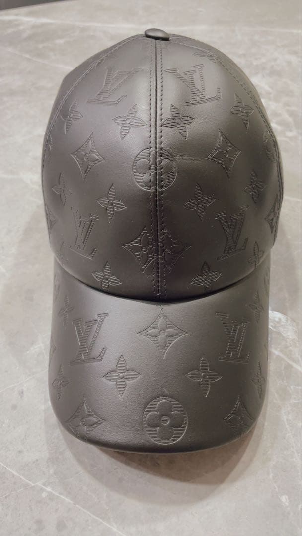 ルィヴィトン　キャップ・モノグラム シャドウ☆美品☆早い者勝ち☆帽子☆断捨離