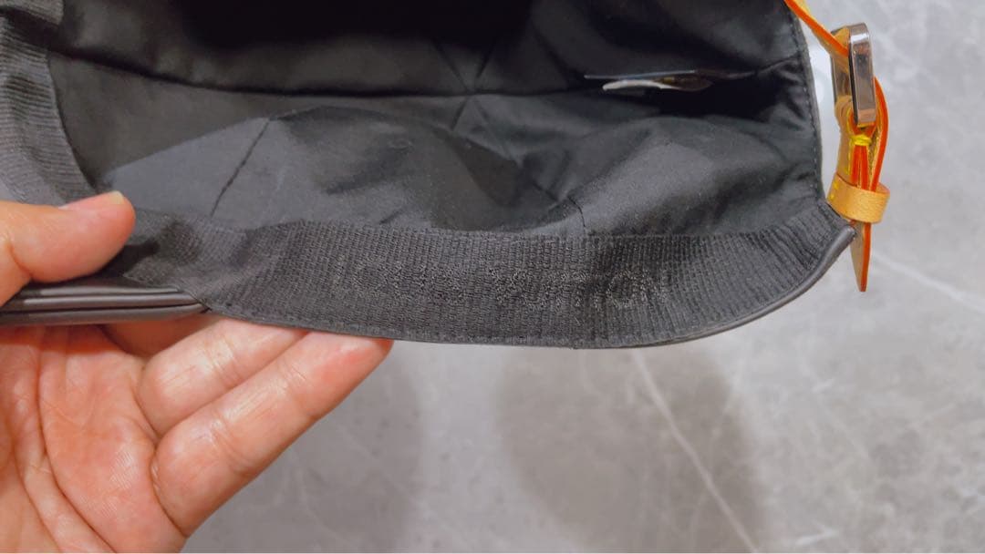 ルィヴィトン　キャップ・モノグラム シャドウ☆美品☆早い者勝ち☆帽子☆断捨離