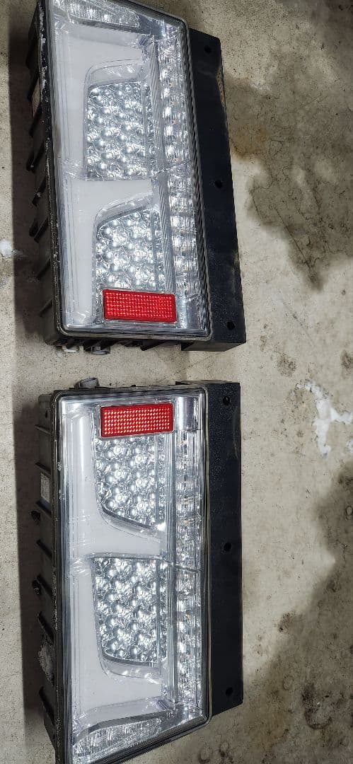 小糸　テールランプ　コイト　シーケンシャルウィンカー　クリアバージョン