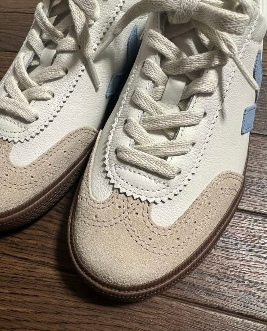 新品未使用‼️VEJA VOLLEY 24センチ