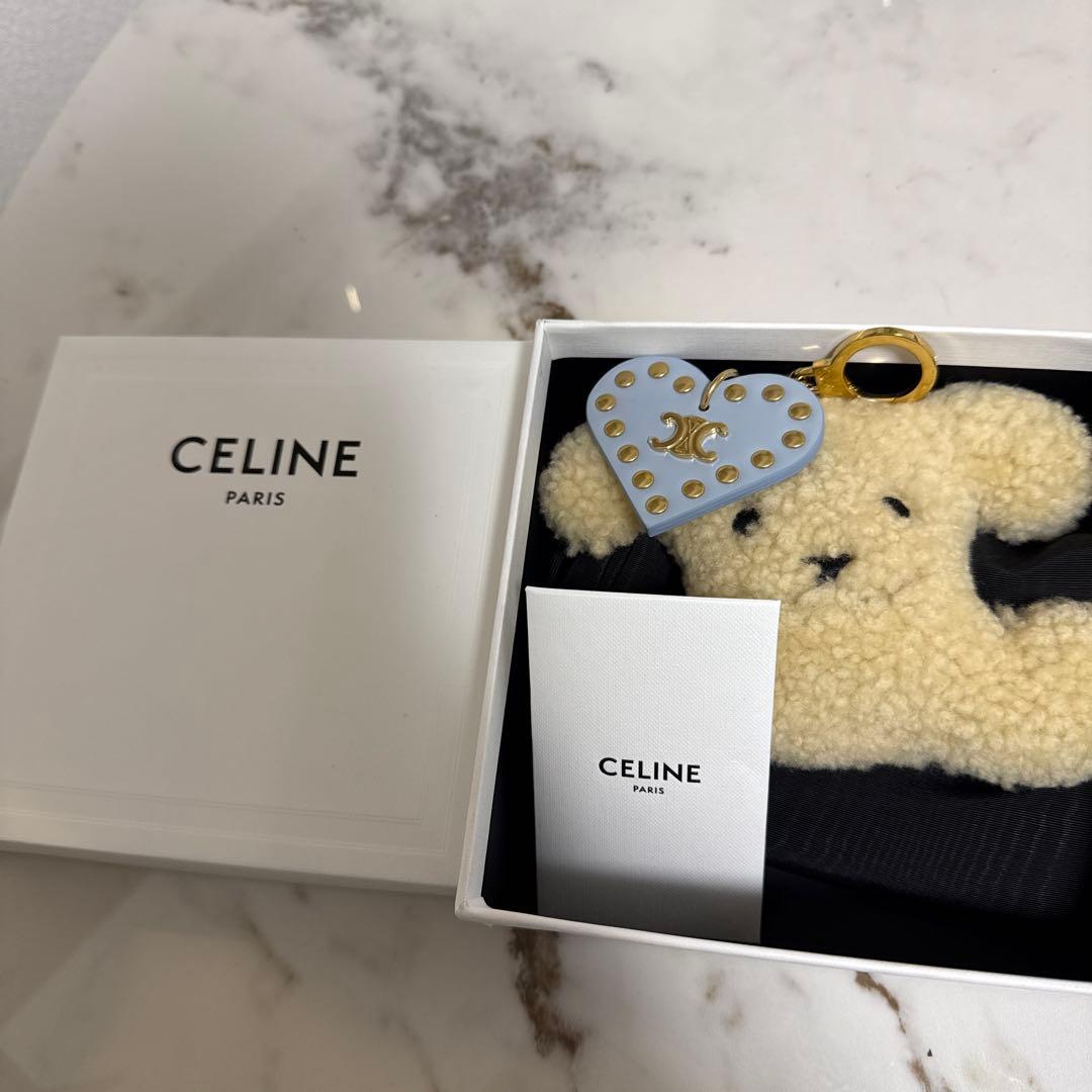 新品　付属品完備　CELINE セリーヌ　トリオンフ ポンポンチャーム