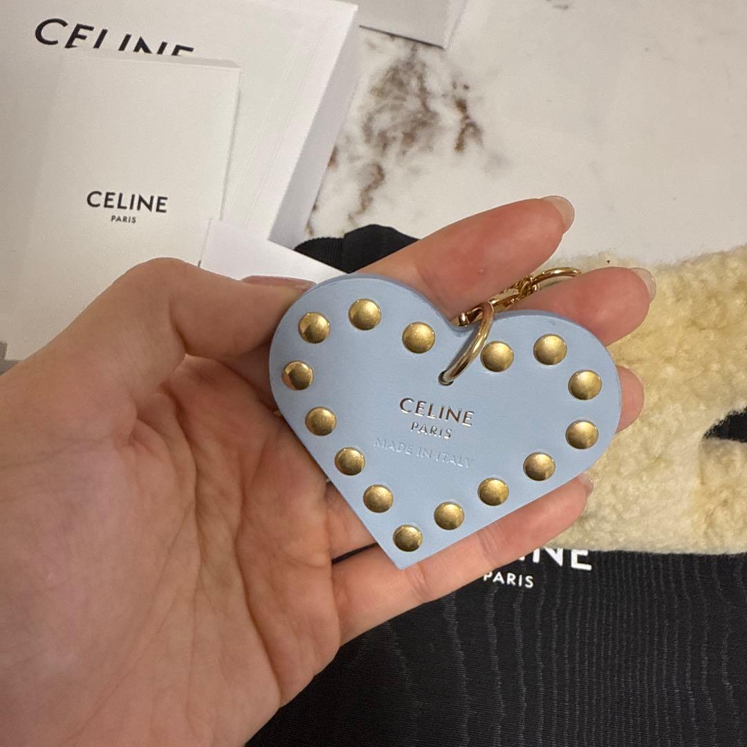 新品　付属品完備　CELINE セリーヌ　トリオンフ ポンポンチャーム