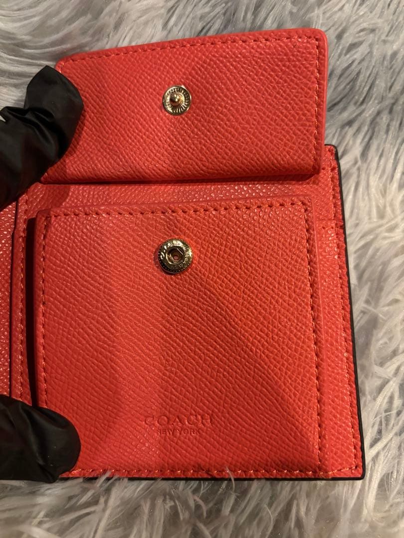 マ*ン様 【新品】COACH 二つ折り財布 サーモンピンク