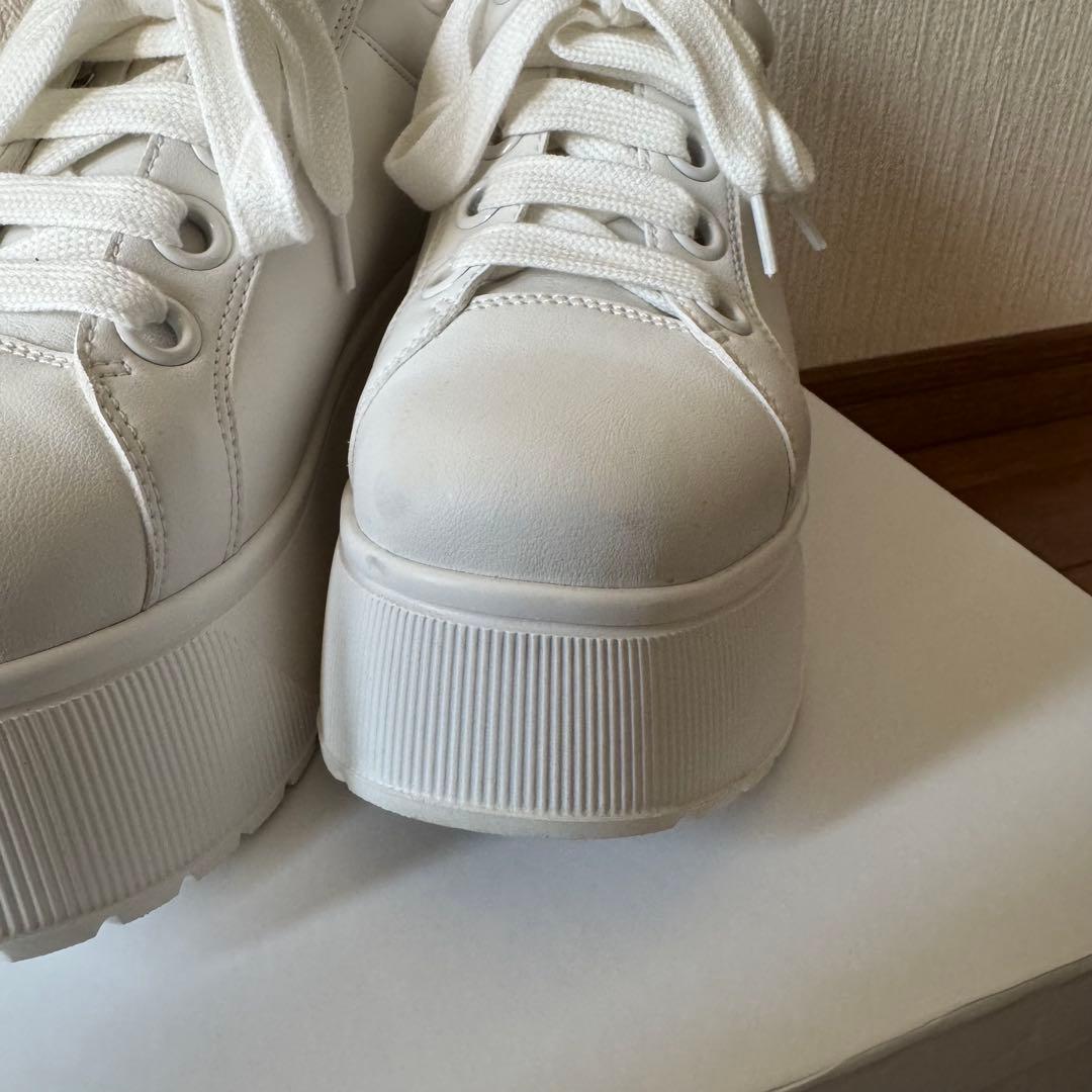 即購入OK！鈴木亜美プロデュース 厚底ホワイトスニーカー L