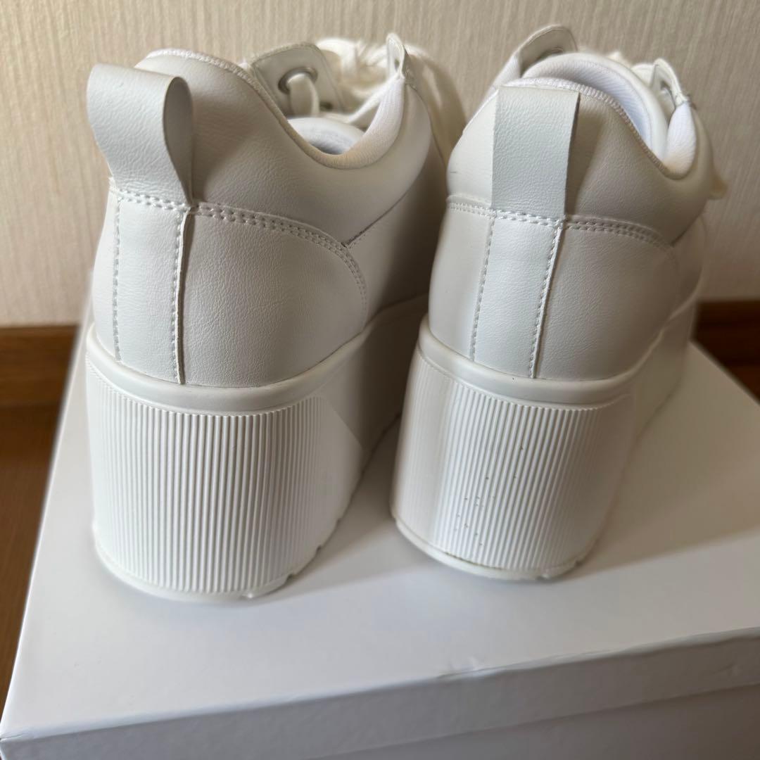 即購入OK！鈴木亜美プロデュース 厚底ホワイトスニーカー L