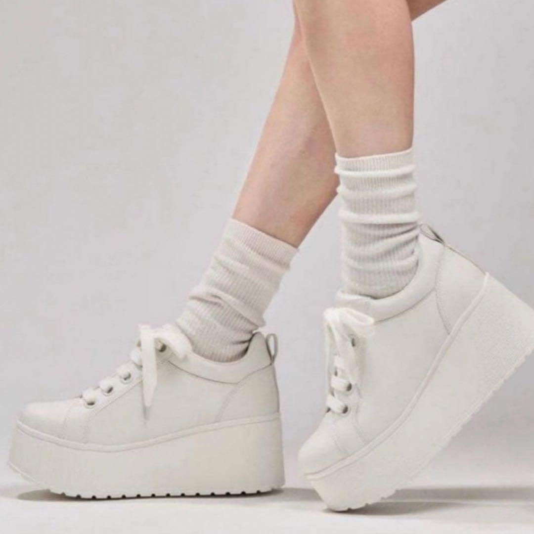 即購入OK！鈴木亜美プロデュース 厚底ホワイトスニーカー L