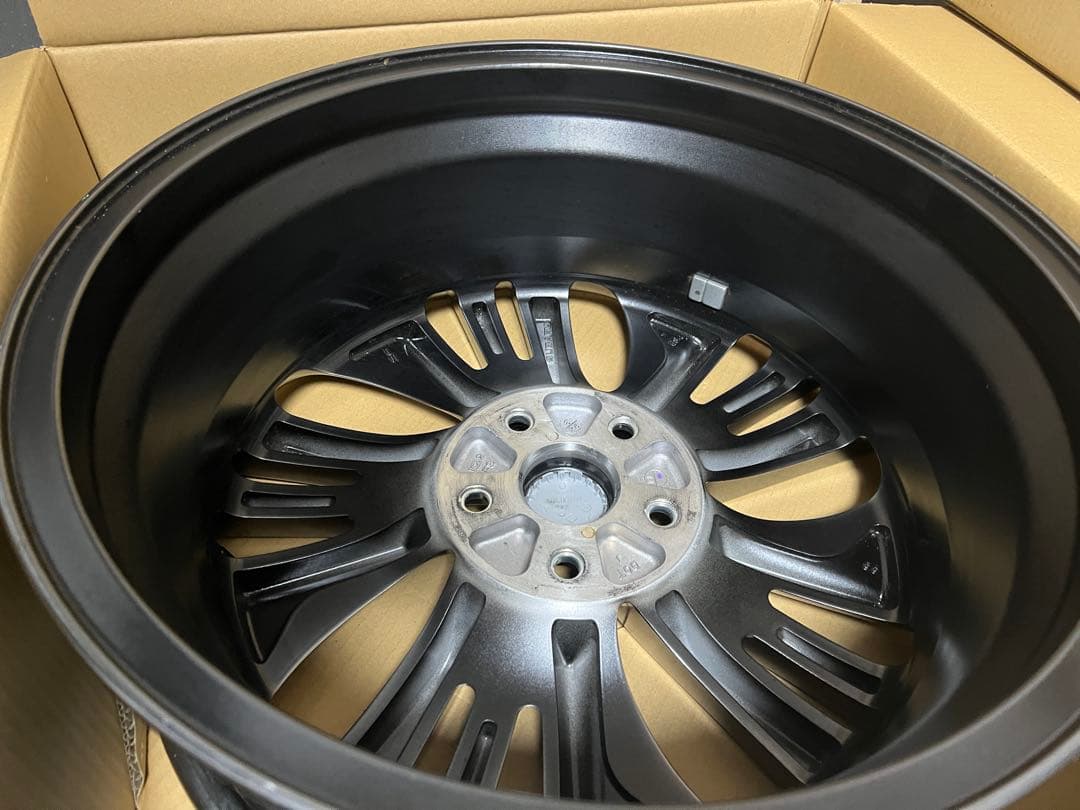 スバル純正(新車はずし)18インチ アルミホイール　その1