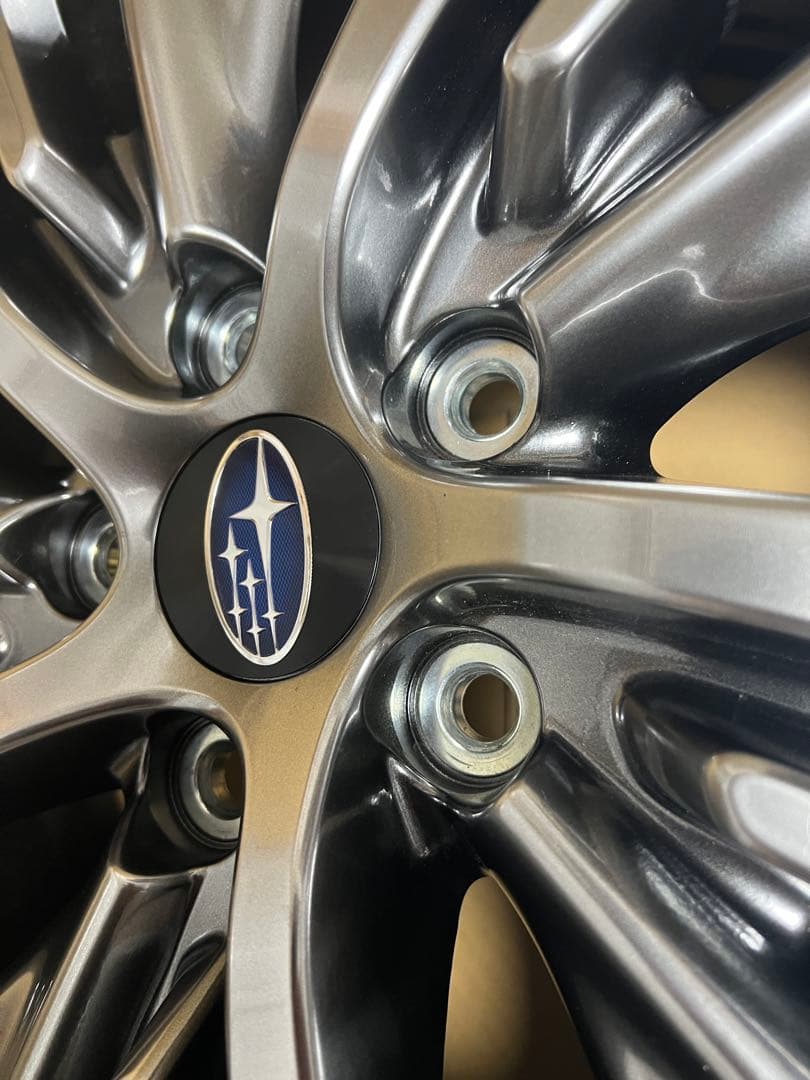 スバル純正(新車はずし)18インチ アルミホイール　その1