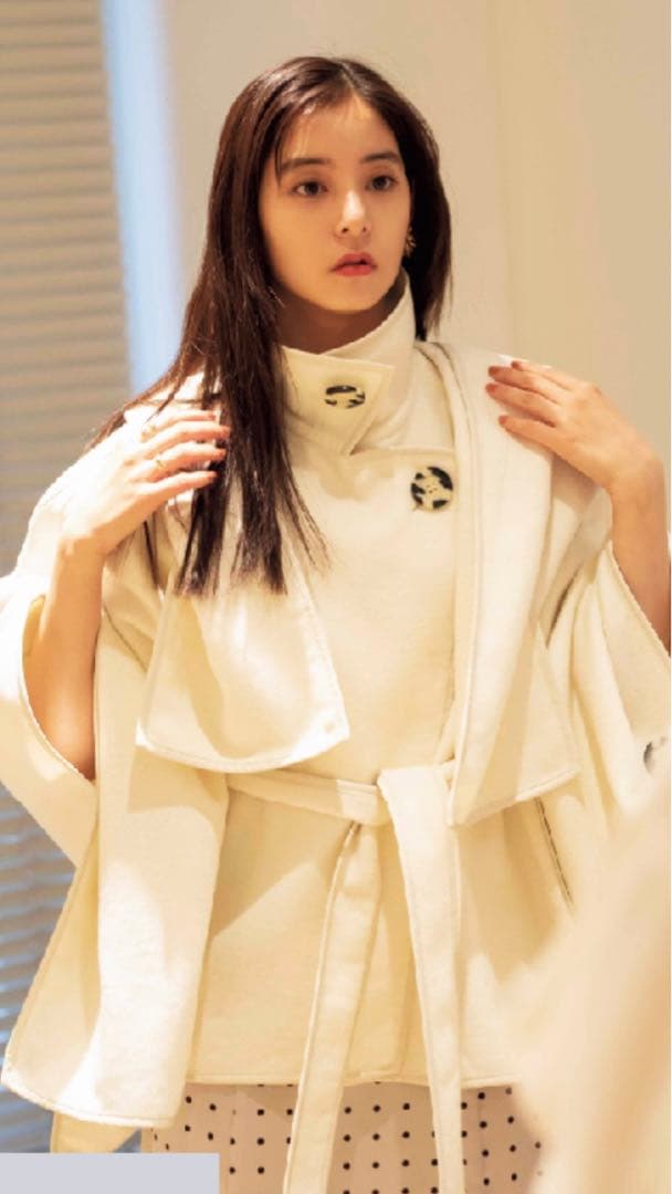 ☆新品・タグ付き☆ 新木優子 × スナイデル コラボ ポンチョコート