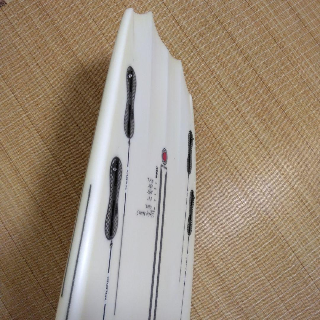 ジャスティスサーフボード　Spicy Barracuda5'6\" ショートボード