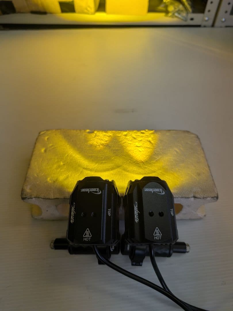 カエディア Cyber LED プロジェクターライト フォグランプ